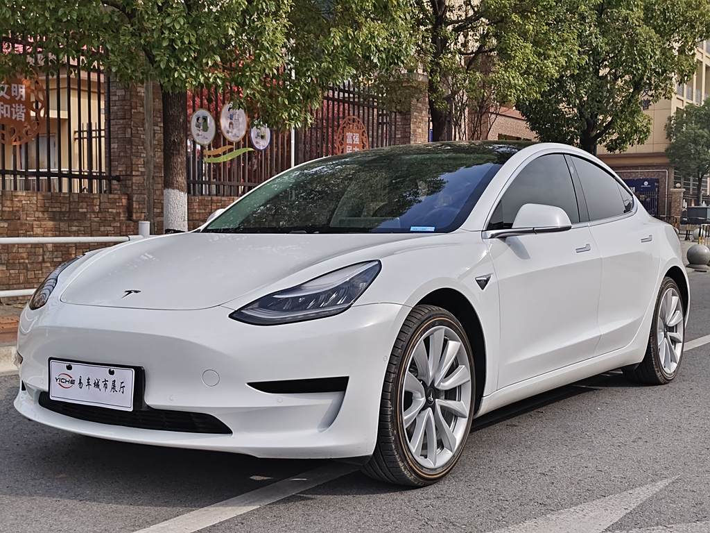 Tesla Model 3 2020