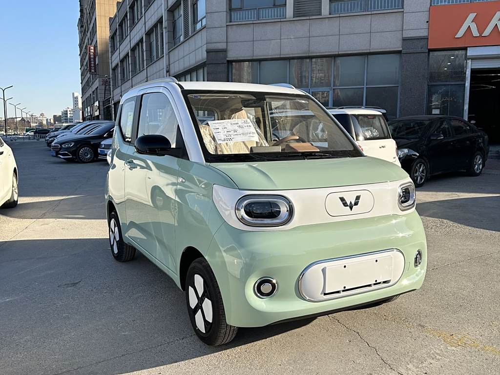 Wuling Hongguang MINI EV 2024  215km