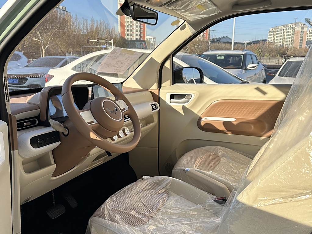 Wuling Hongguang MINI EV 2024  215km