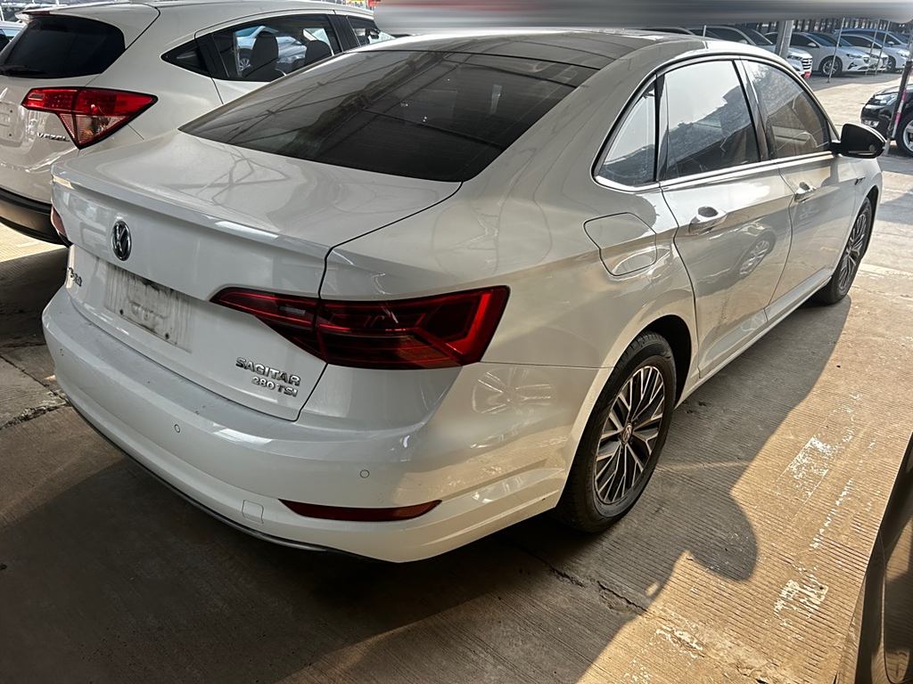 Volkswagen Jetta 2019 200TSI DSG  Euro VI