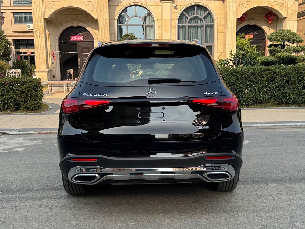 Mercedes-Benz GLC 2023 GLC 260 L 4MATIC  5