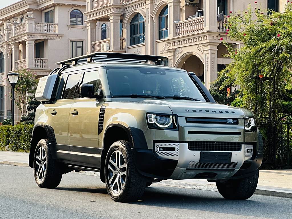 Land Rover Defender 2020 110 P400