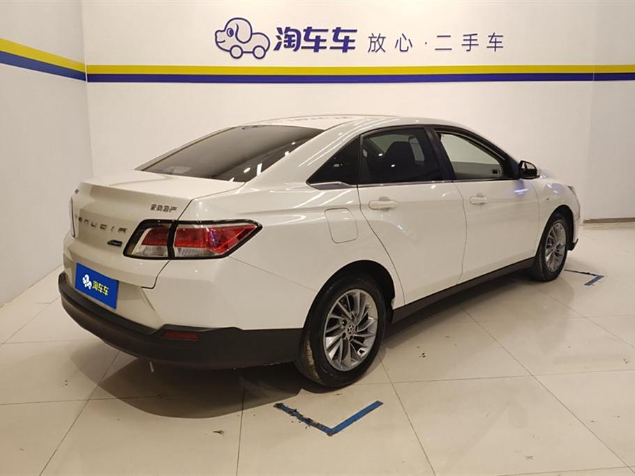 Venucia D60 2021 1.6L XE CVT