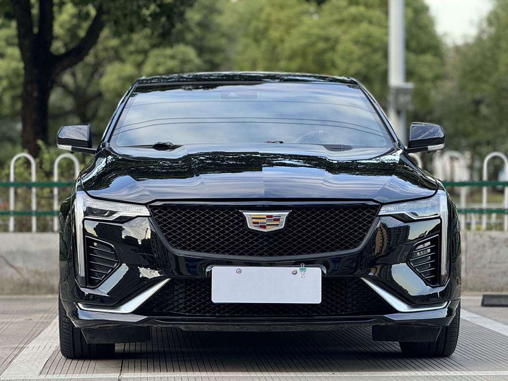 Cadillac CT4 2020 28T