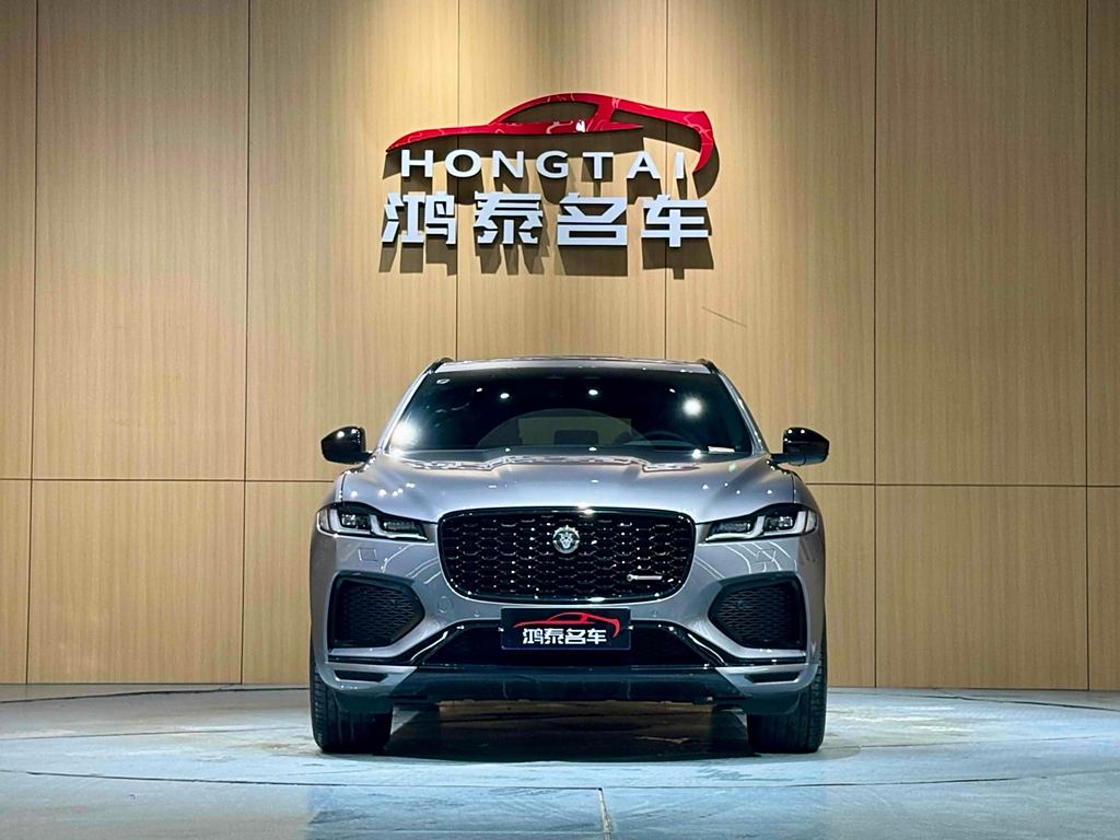 Jaguar F-PACE 2024 P250 R-Dynamic SE