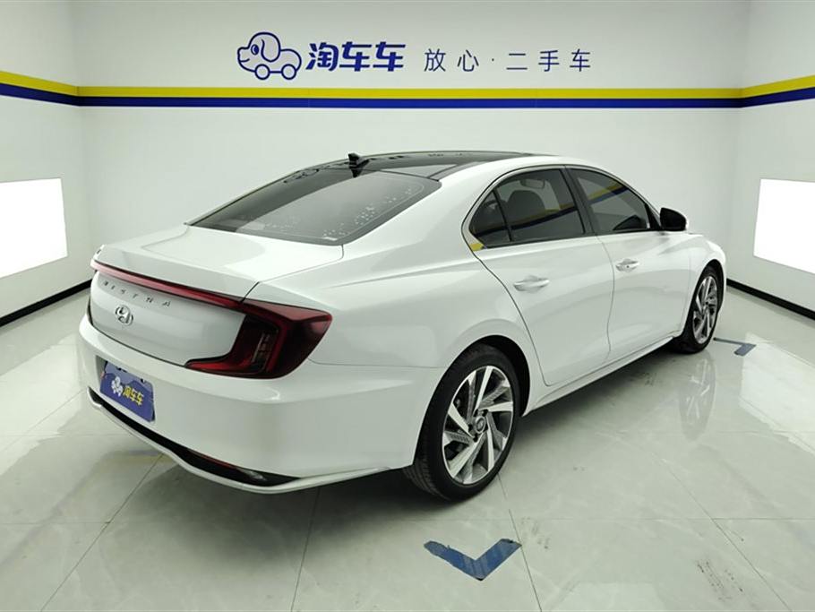 Hyundai Mistra 2021 1.8L CVT LUX