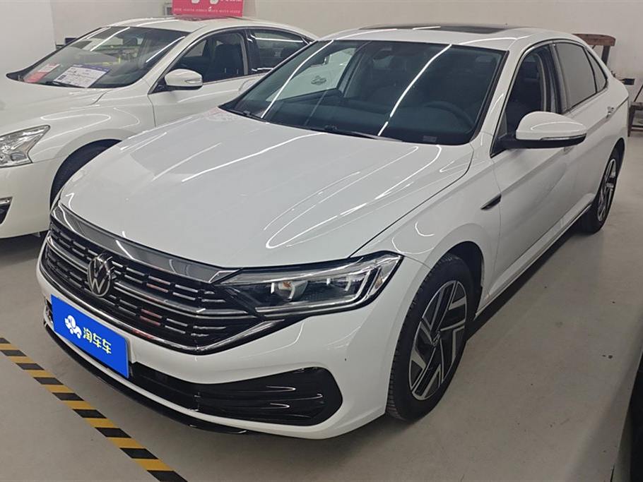 Volkswagen Jetta 2023 300TSI DSG