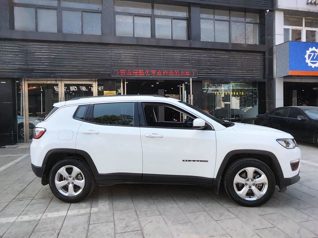 Jeep Compass 2019 220T Автоматическая