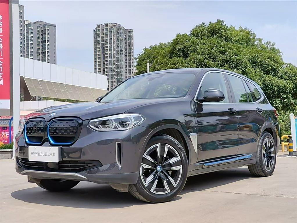 BMW iX3 2021