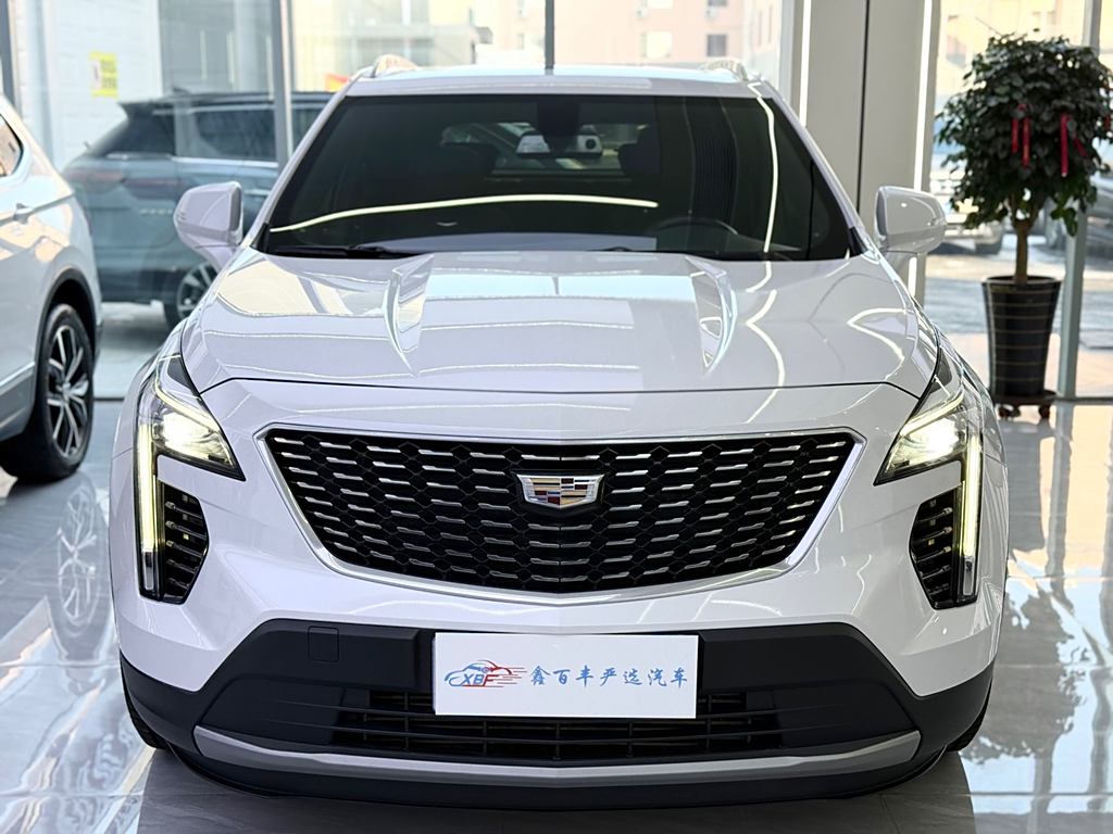 Cadillac XT4 2018 28T