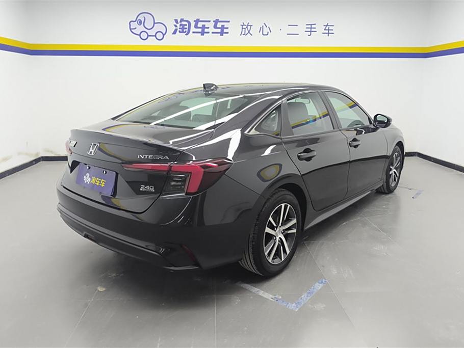 Honda Civic Hatchback 2023 240TURBO CVT