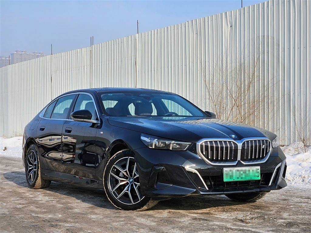 BMW i5 2024 eDrive 35L  M Sport Package