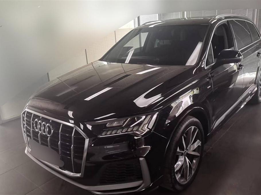 Audi Q7 2023 55 TFSI quattro S line