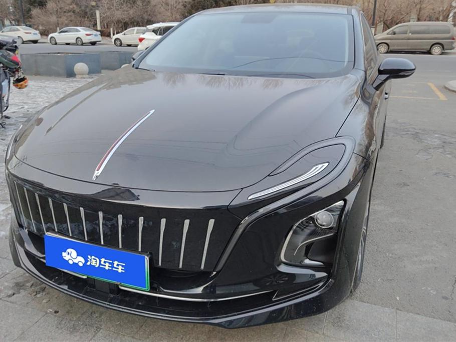 Hongqi E-QM5 2023 620km PLUS