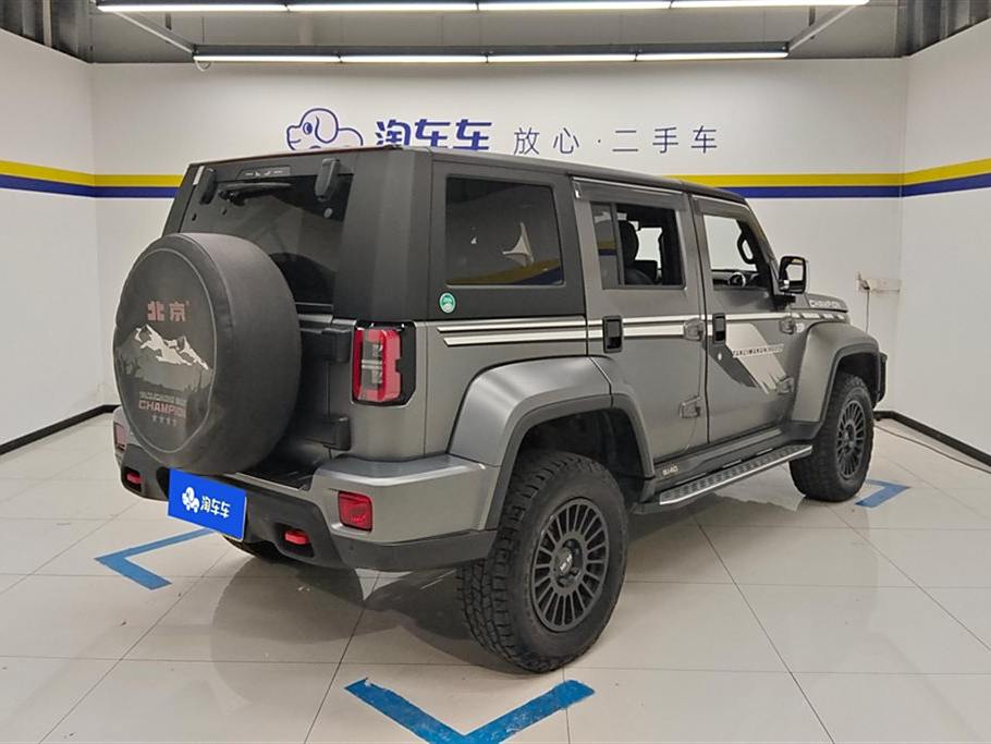 Beijing BJ40 2023 2.0T Автоматическая Полный привод