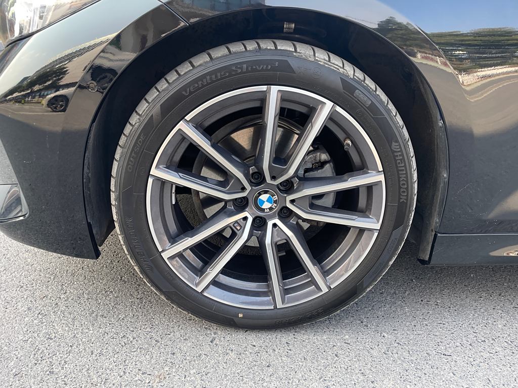 BMW 3 Series 2023 325Li M Sport Package