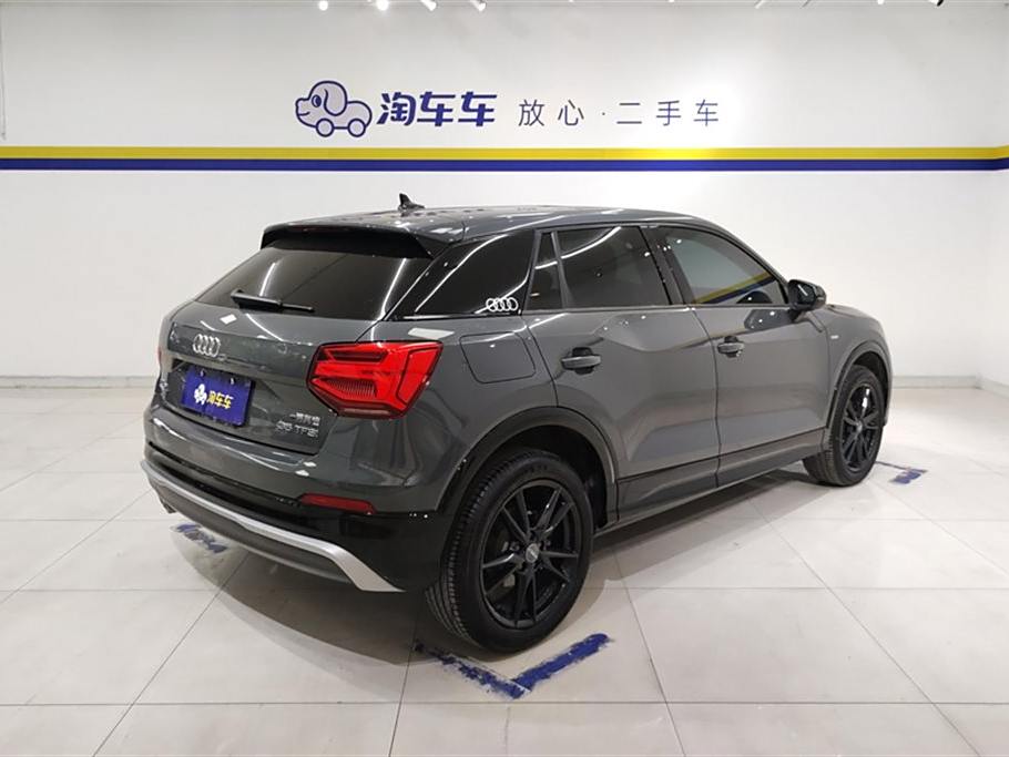 Audi Q2L 2021 35 TFSI