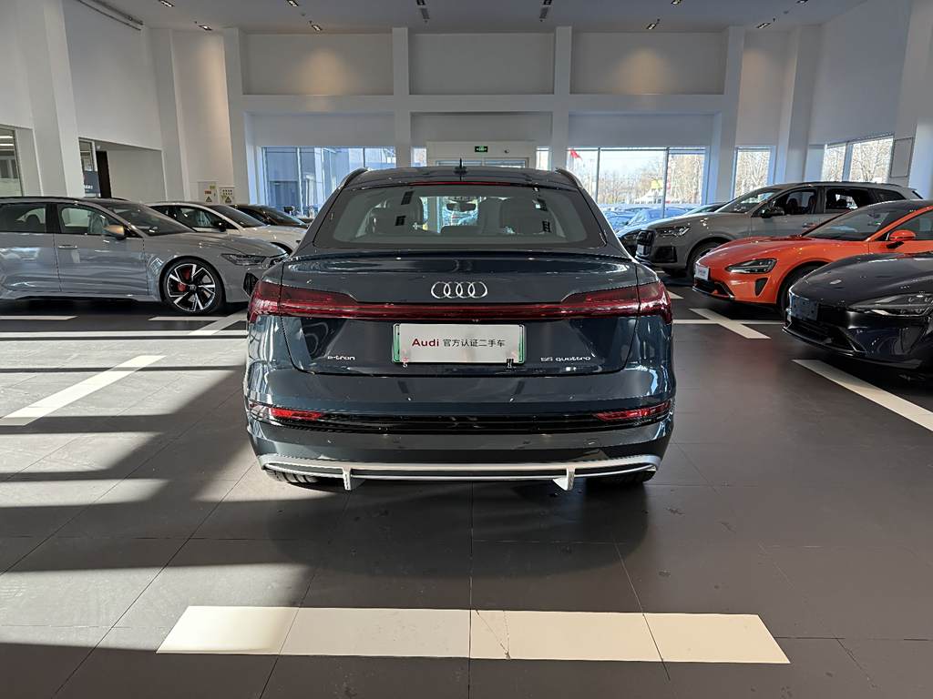 Audi e-tron() 2021 Sportback 55 quattro