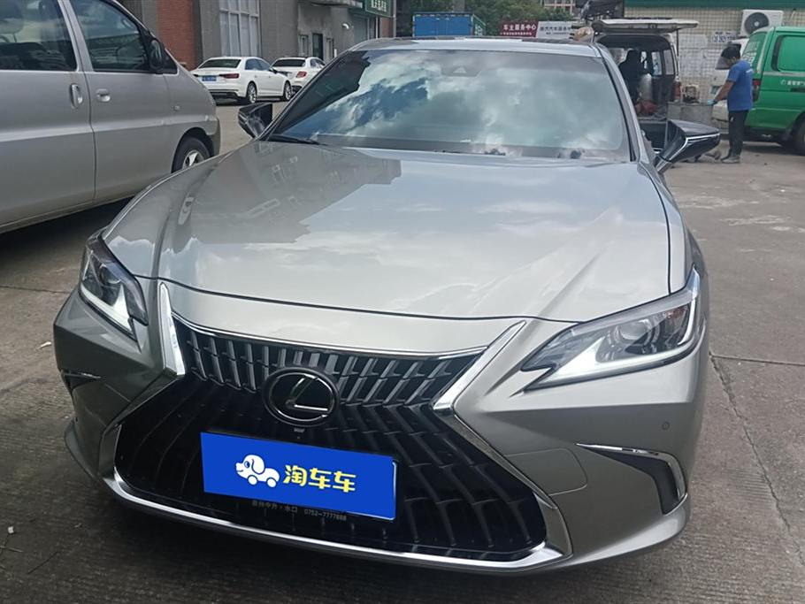 Lexus ES 2023 200