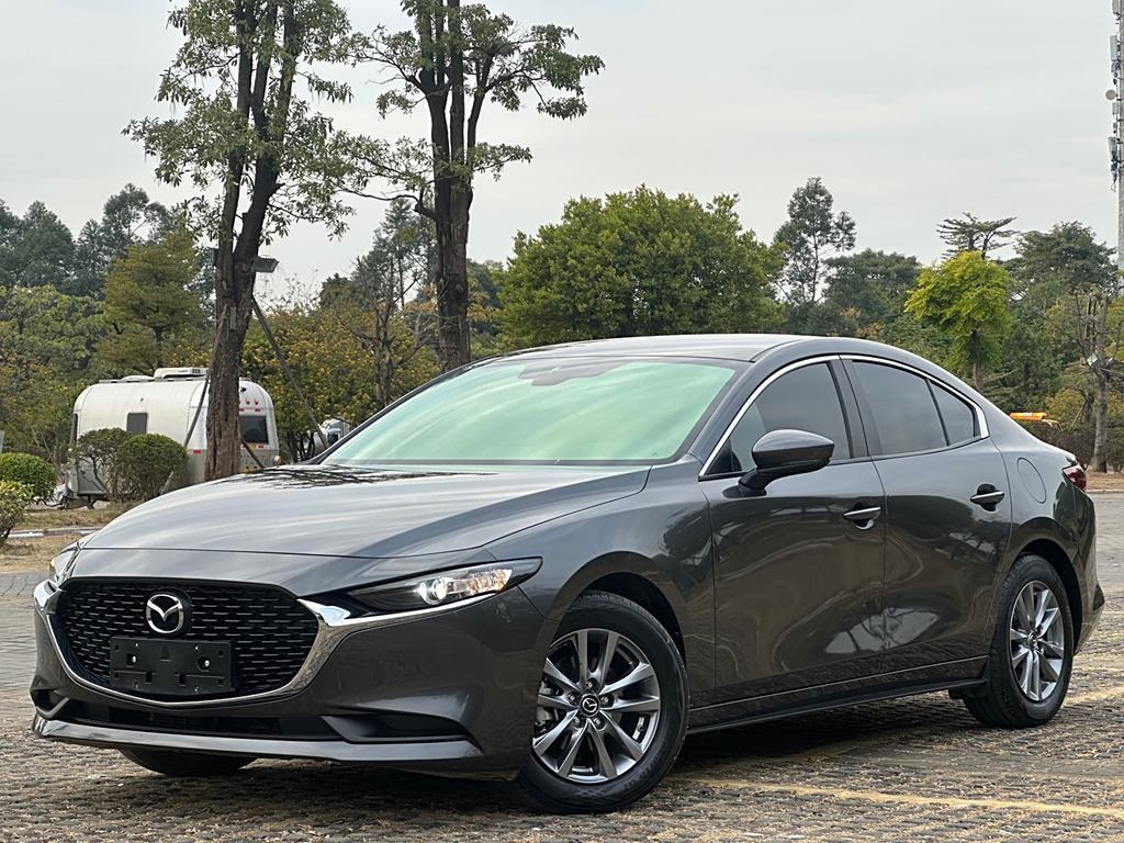 Mazda3 Axela 2022 2.0L Автоматическая