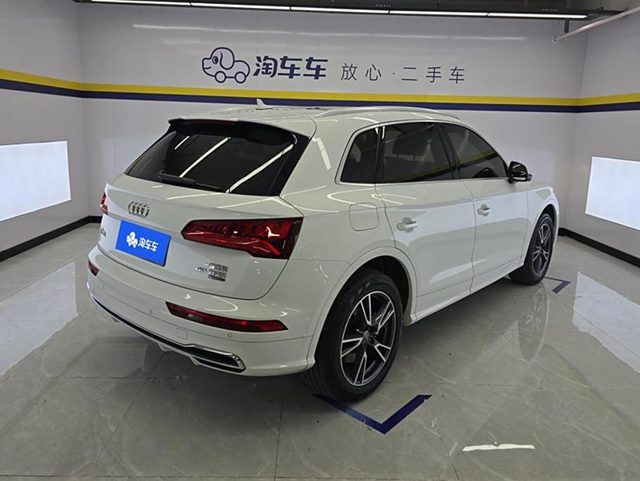 Audi Q5L 2020  40 TFSI