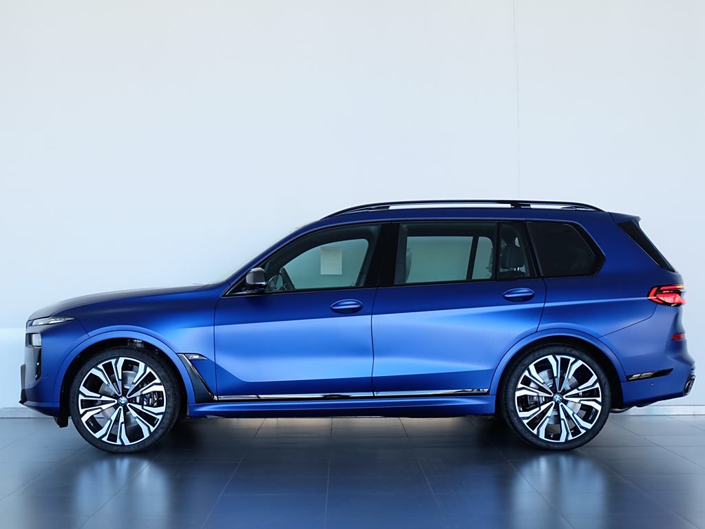 BMW X7 2023 xDrive M60i