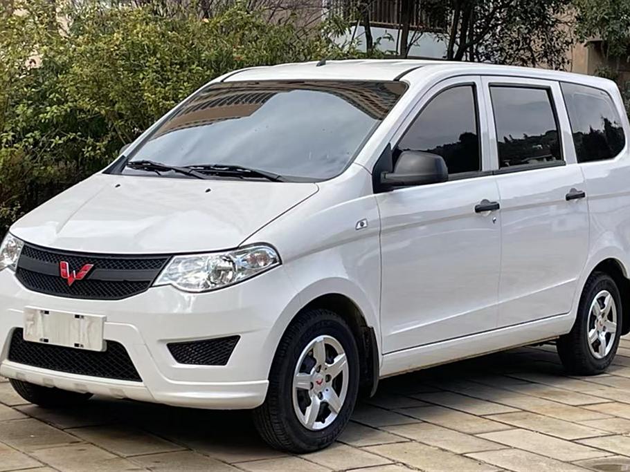 Wuling Hongguang 2021 1.5L SLAR