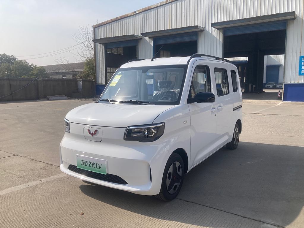 Wuling Hongguang 2024  300KM