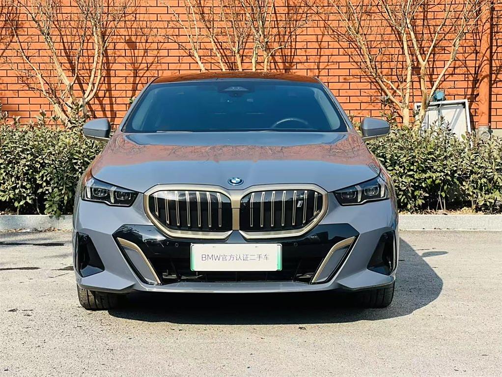 BMW i5 2024 eDrive 35L  M Sport Package