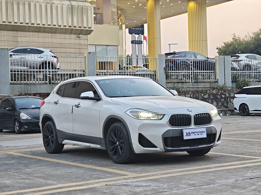 BMW X2 2020 sDrive20i M