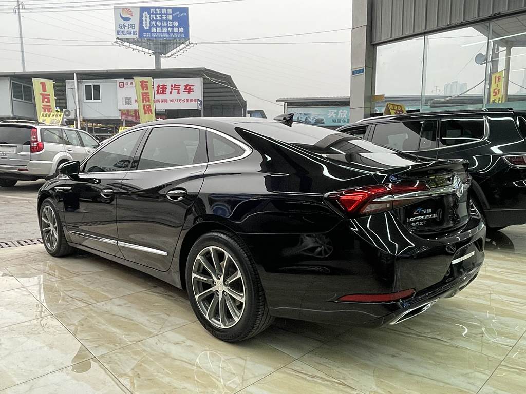 Buick LaCrosse 2021 652T  Luxury