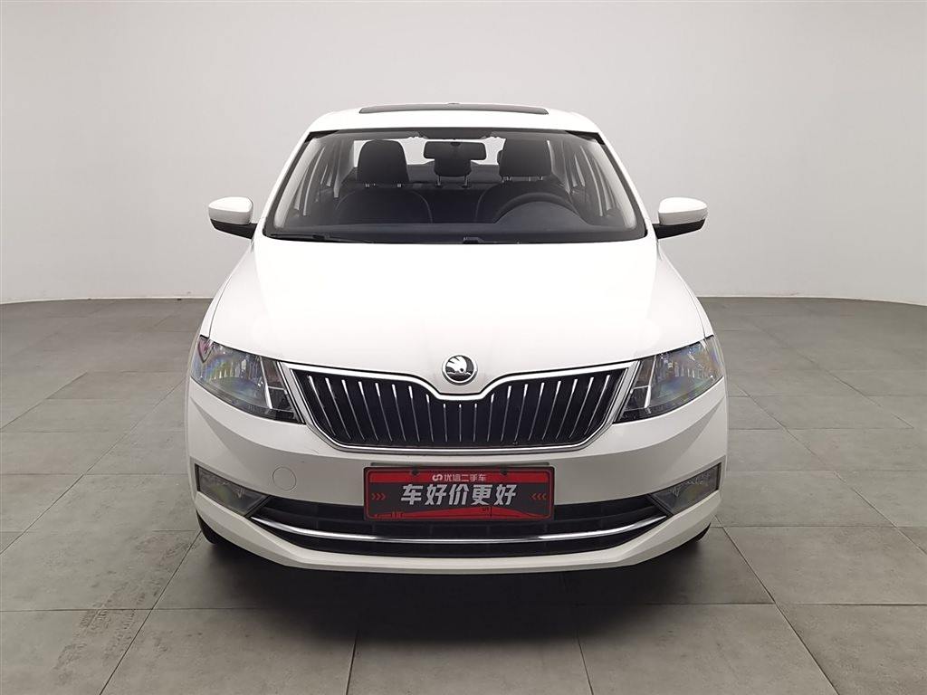 Skoda Rapid 2018 1.6L Ручная