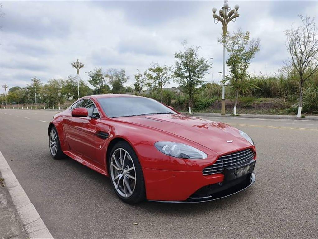 Aston Martin V8 Vantage 2012 4.7L S Coupe