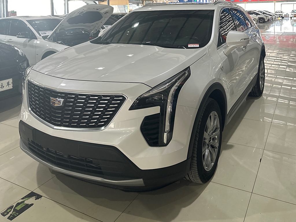 Cadillac XT4 2021 28T