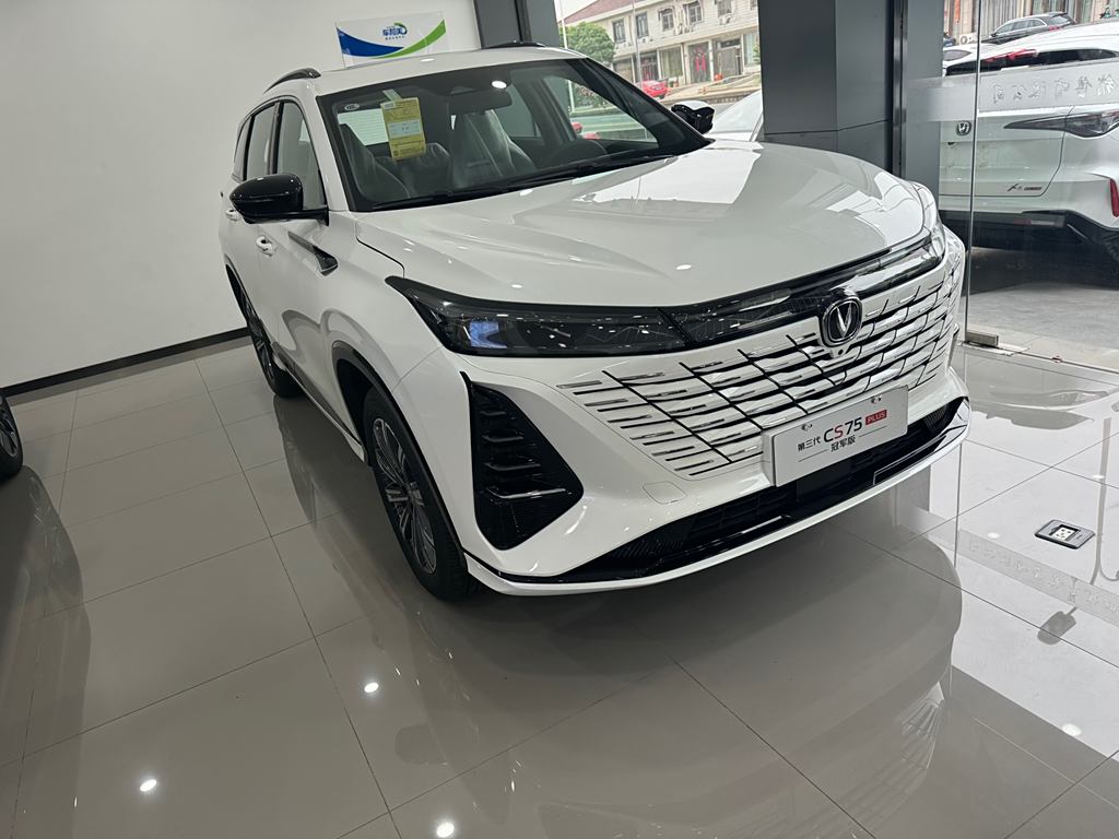 Changan CS75 PLUS 2024   1.5T