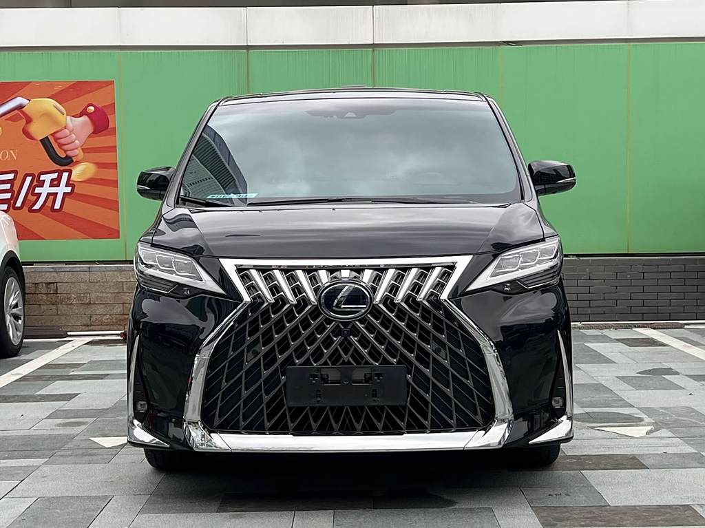 Lexus LM 2020 300h