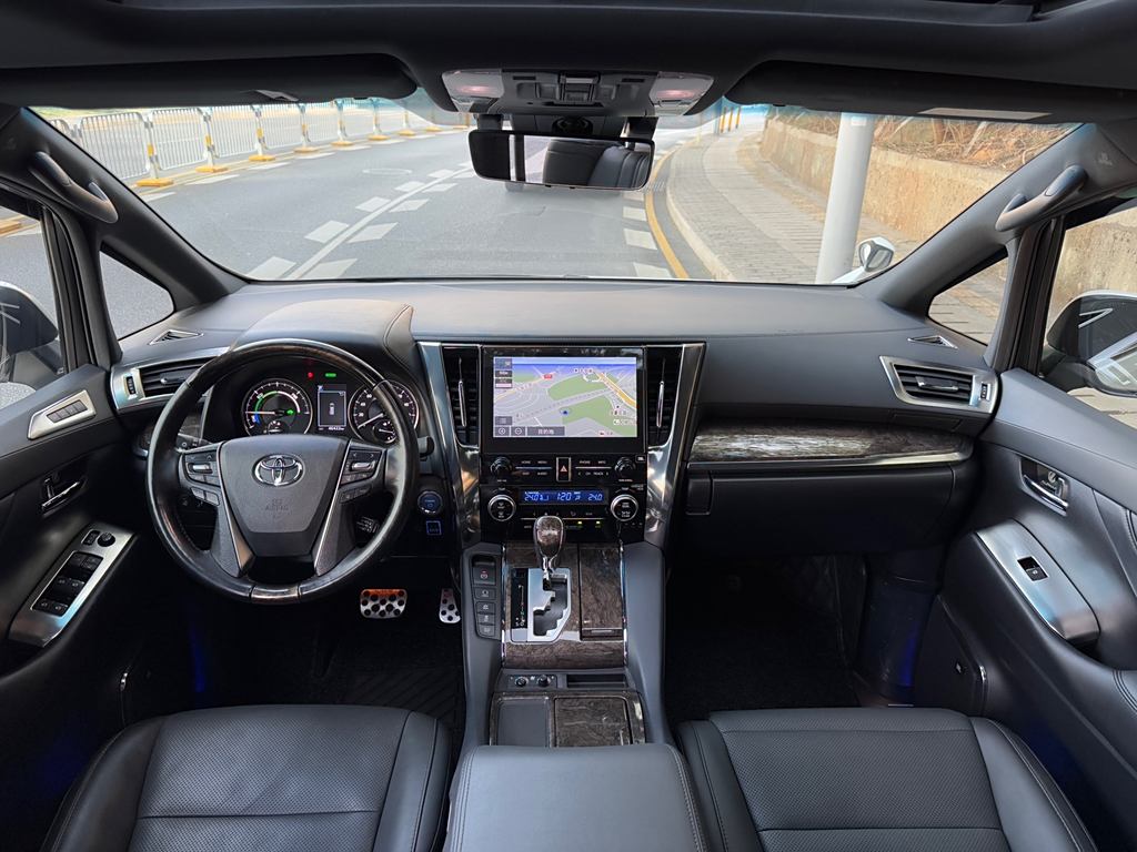 Toyota Alphard 2020  2.5L