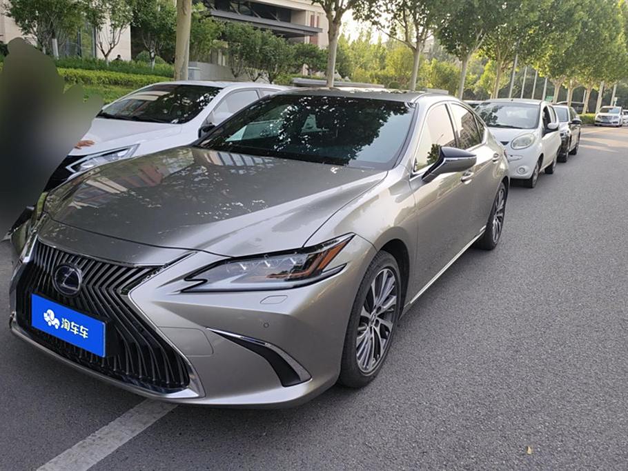 Lexus ES 2020 300h