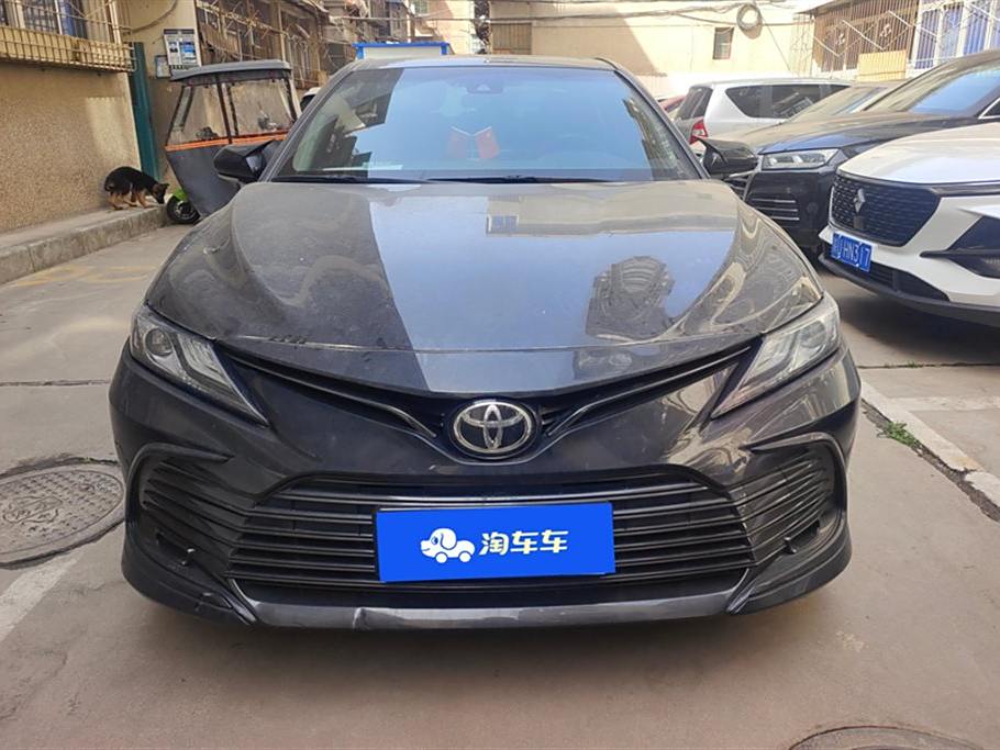 Toyota Camry 2021 2.0G