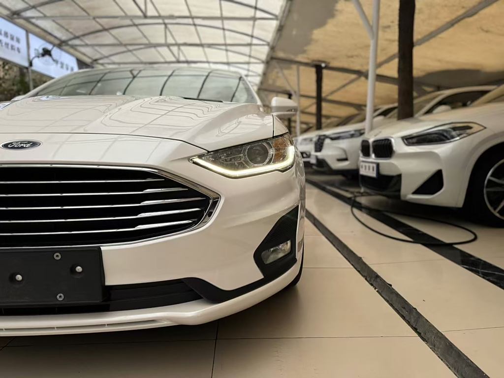 Ford Mondeo 2020 EcoBoost 180