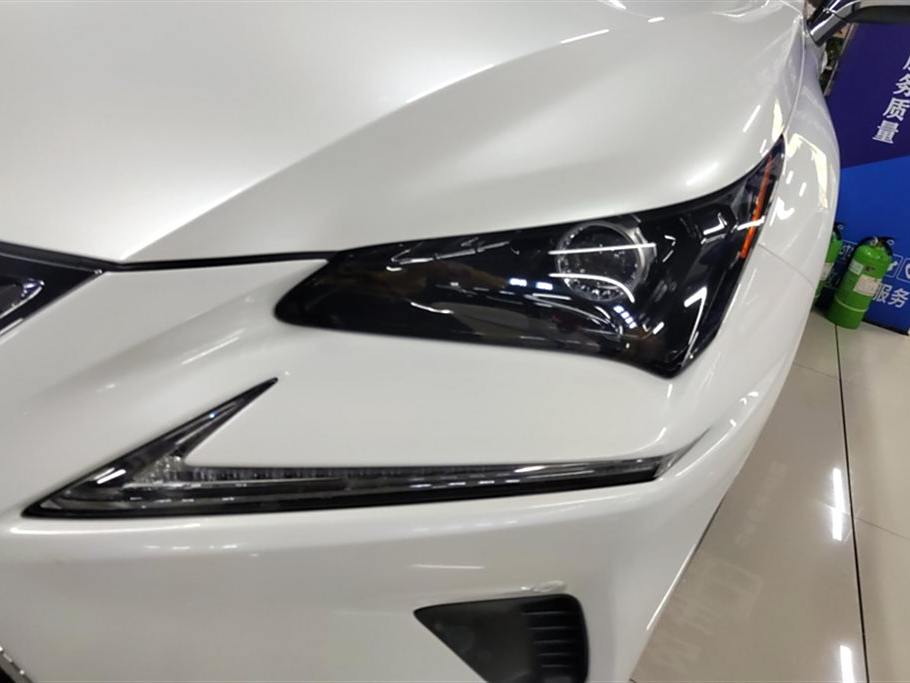 Lexus NX 2020 200   V