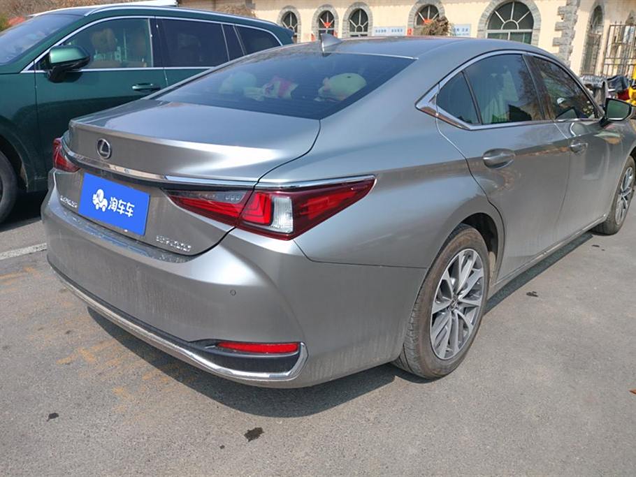 Lexus ES 2022 200