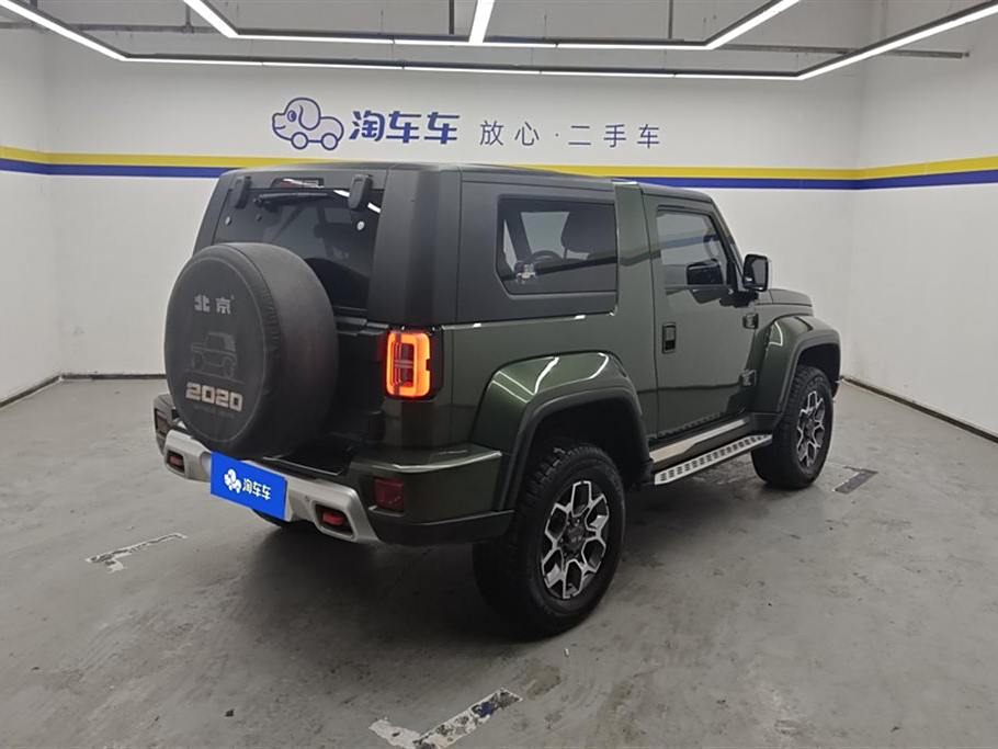 Beijing BJ40 2020 2.0T Автоматическая Полный привод2020