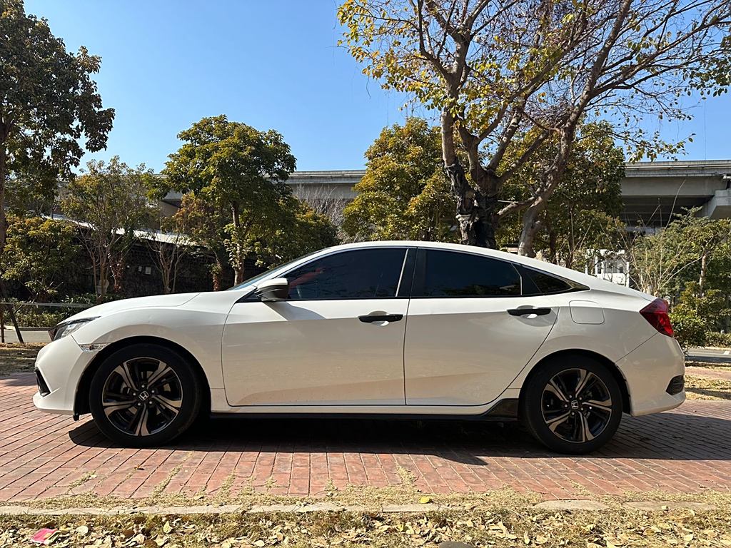 Honda Civic 2019 220TURBO CVT V