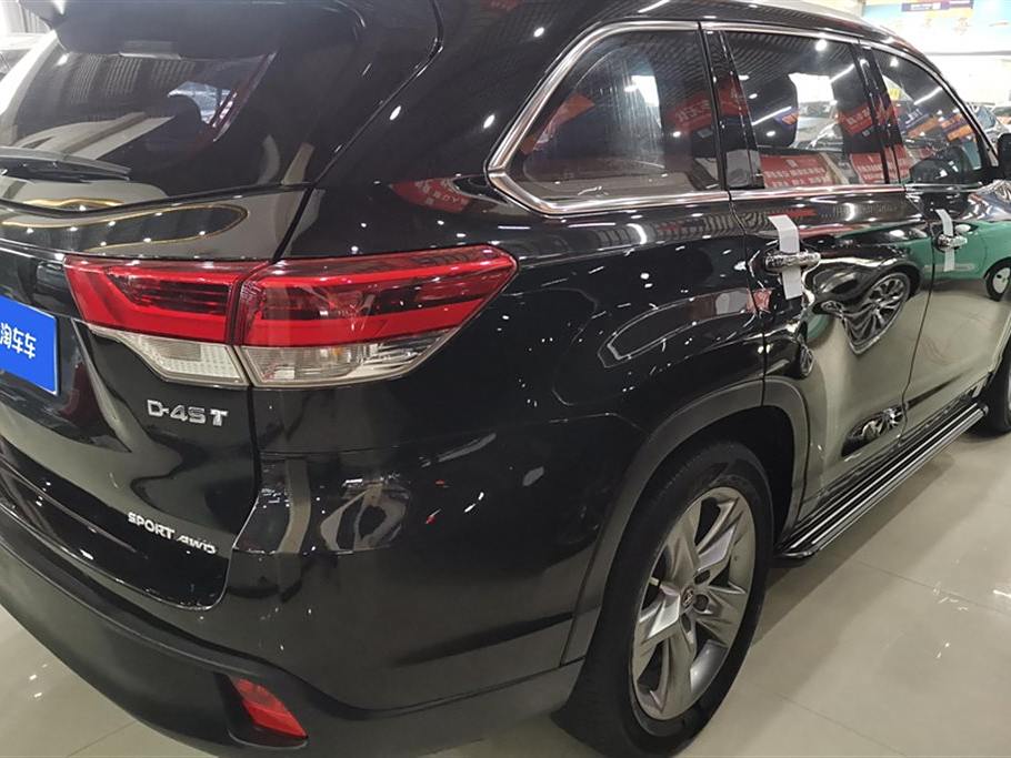 Toyota Highlander 2018 2.0T  Полный привод 7  Euro VI