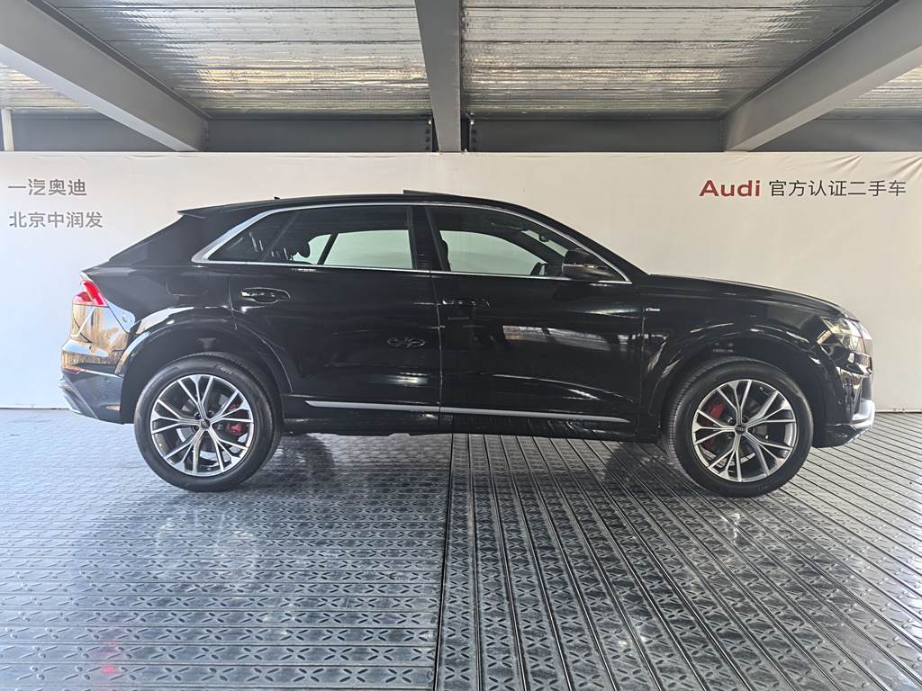 Audi Q8 2023 55 TFSI