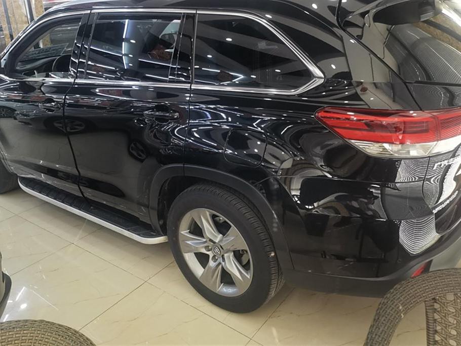 Toyota Highlander 2018 2.0T  Полный привод 7  Euro VI