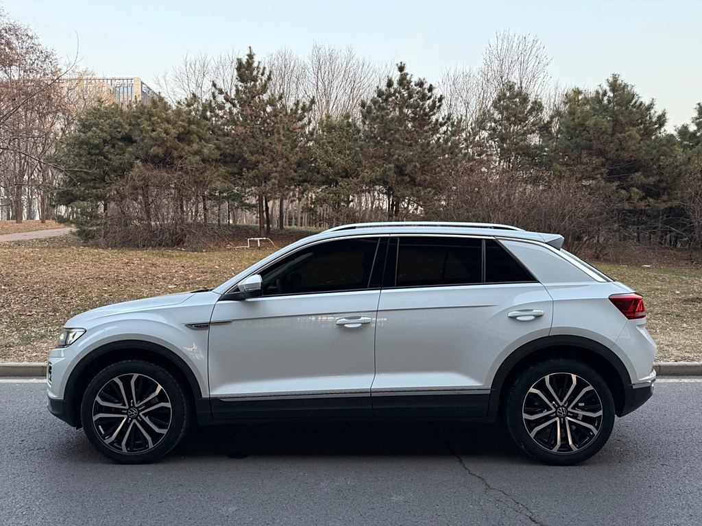 Volkswagen T-ROC 2021  280TSI DSG