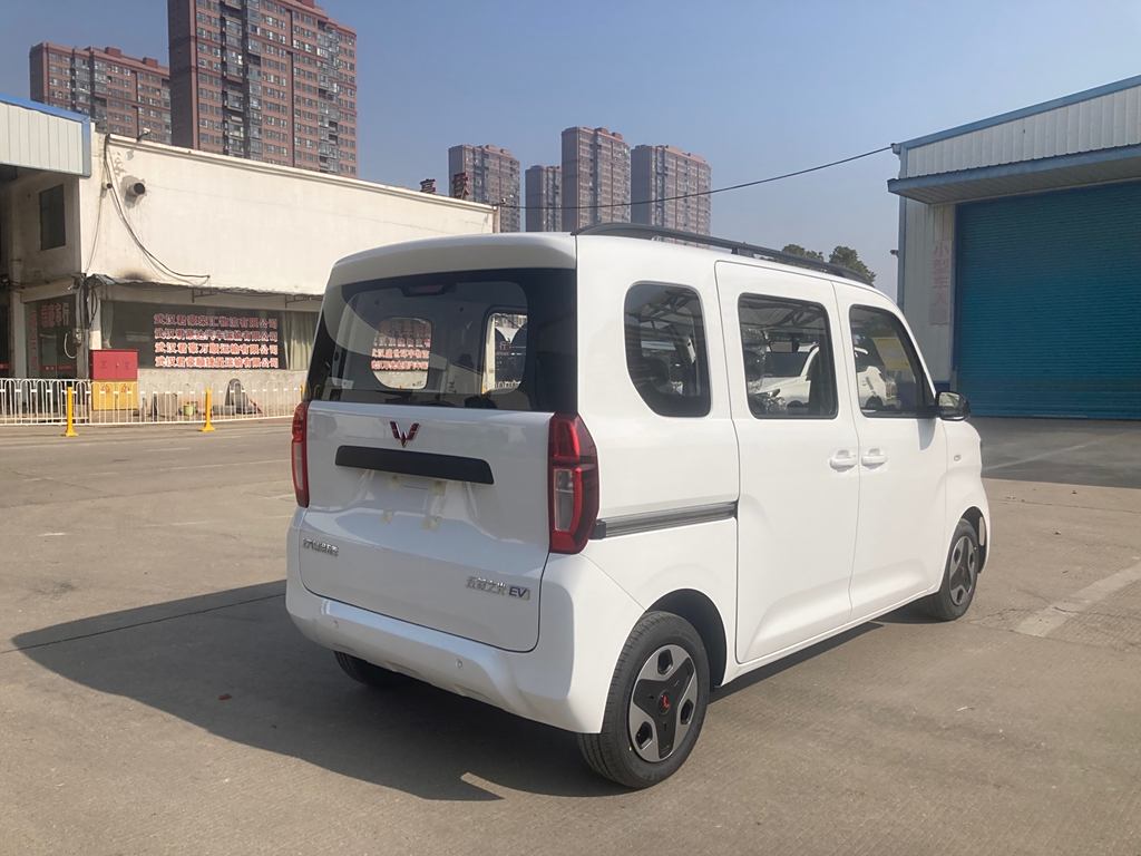 Wuling Hongguang 2024  300KM