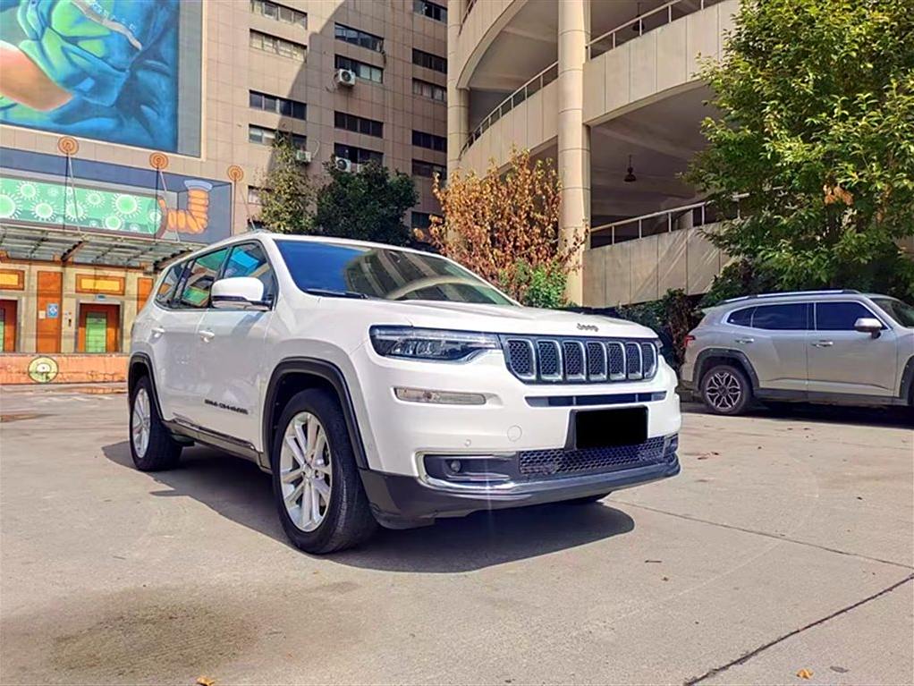 Jeep Grand Commander 2020 2.0T  Полный привод Elite